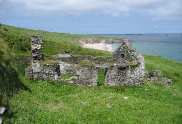 <span style="color: red;">DO</span> IRELAND