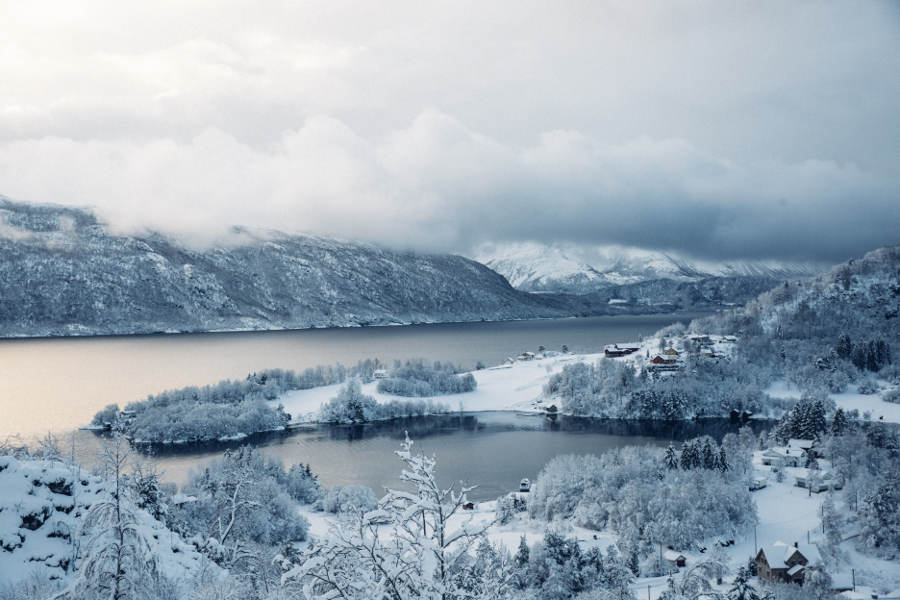 <span style="color: red;">STAY</span> NORWAY