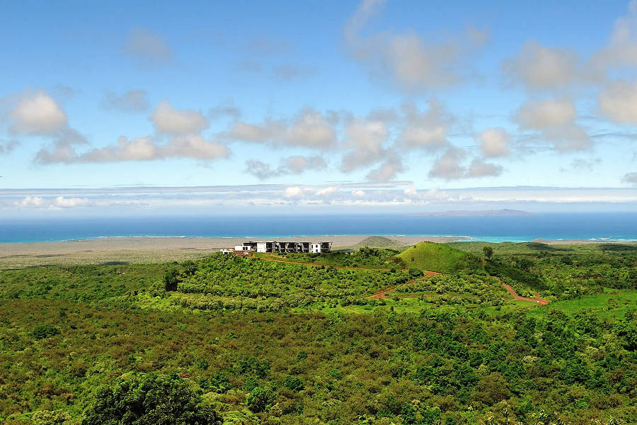 <span style="color: red;">STAY</span> GALAPAGOS